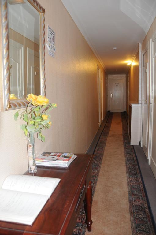 Hotel De Touraine Saint-Nazaire  Bilik gambar